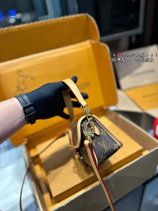 LV Diane handbag - Image 7