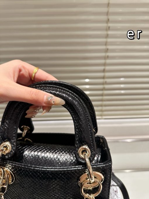 Dior handbag - Image 5