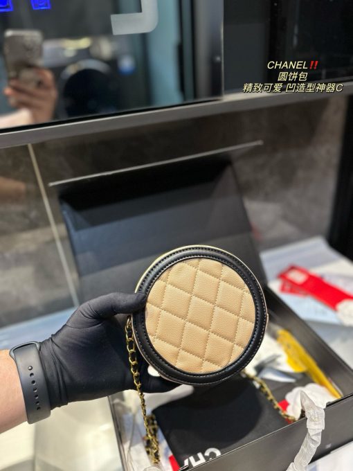 CHANEL round bread - Image 5