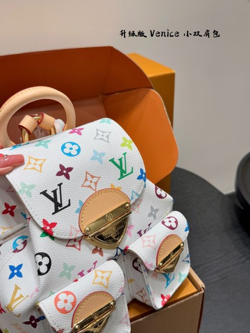 LV backpack - Image 7