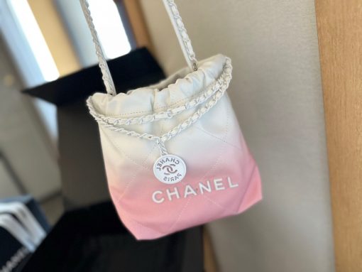 CHANEL Garbage bag - Image 6