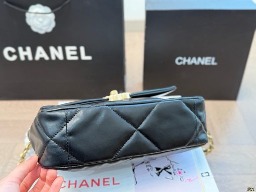 CHANEL crossbody bag - Image 5